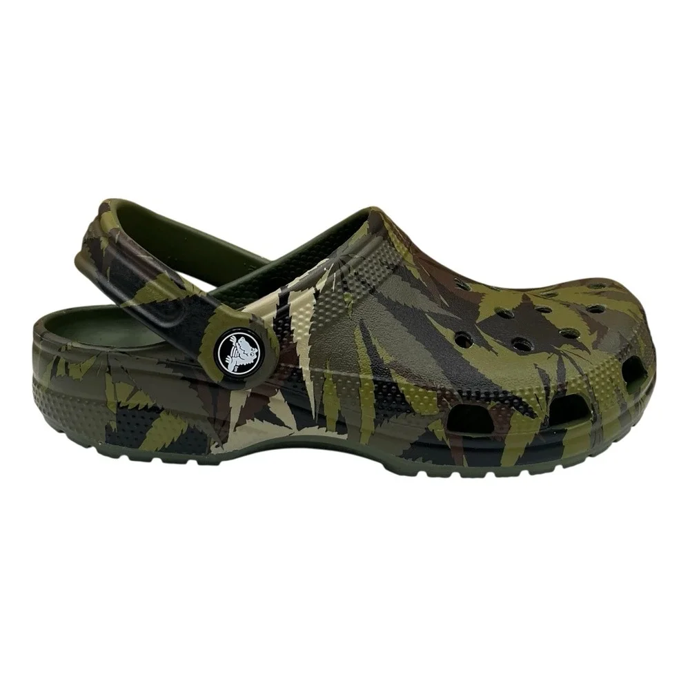 Crocs Youth Big Boys Classic Hemp Camo Clogs Size 4/Women's 6 Army Green Slip-on